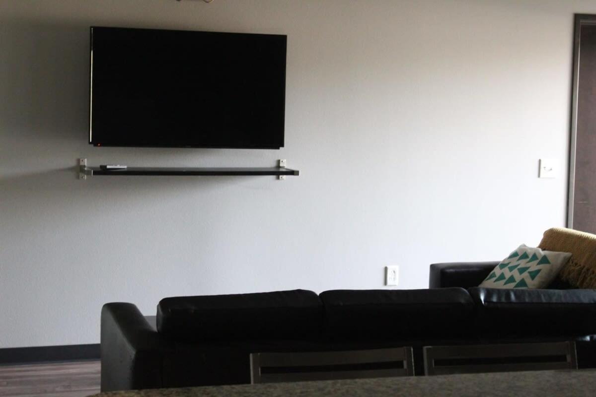Spacious 2Br Suite Plus Patio Near Iowa State Ames Bagian luar foto