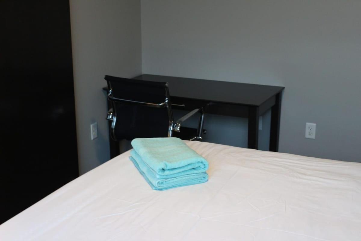 Spacious 2Br Suite Plus Patio Near Iowa State Ames Bagian luar foto
