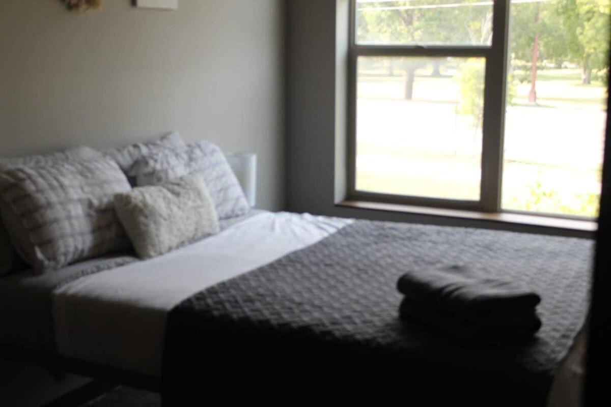 Spacious 2Br Suite Plus Patio Near Iowa State Ames Bagian luar foto
