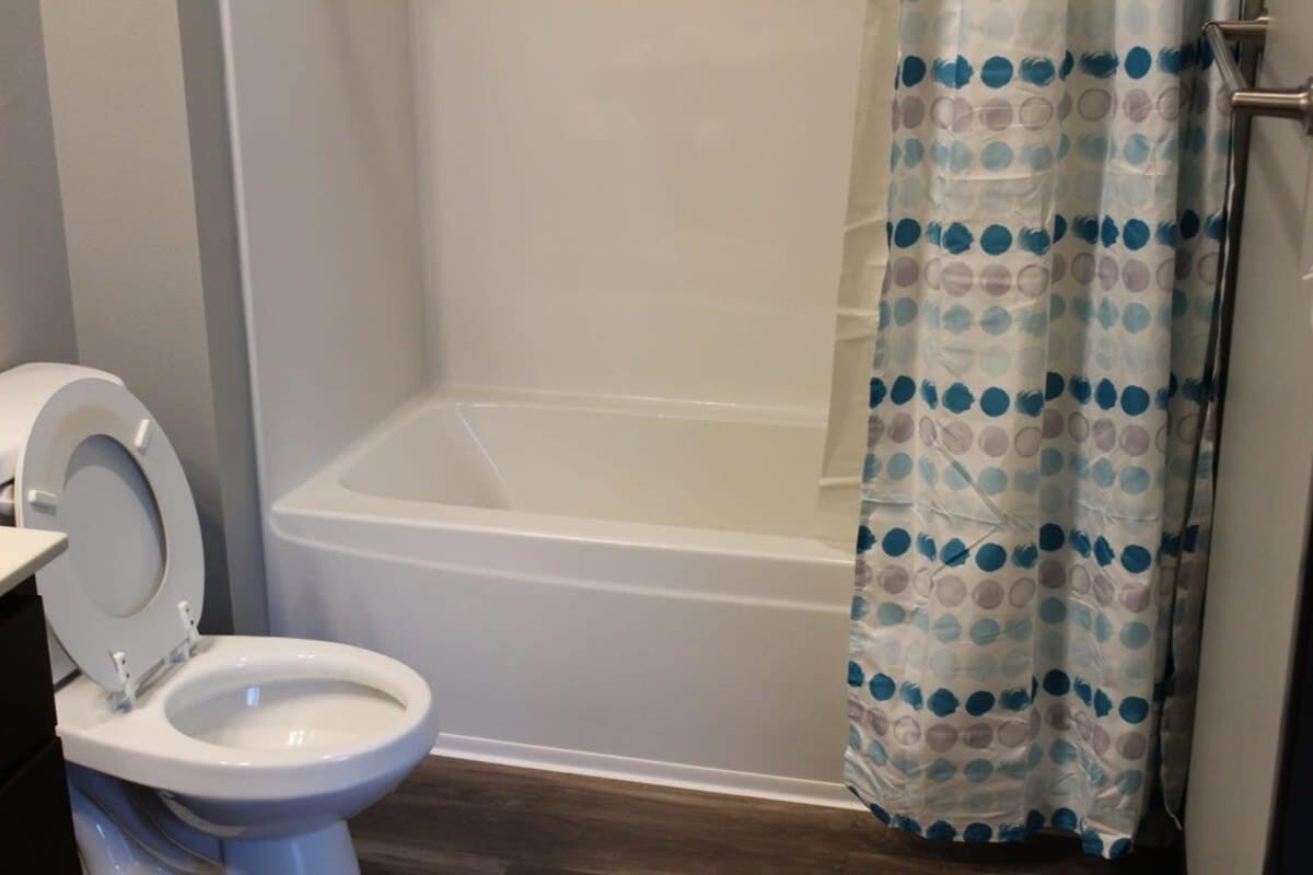 Spacious 2Br Suite Plus Patio Near Iowa State Ames Bagian luar foto