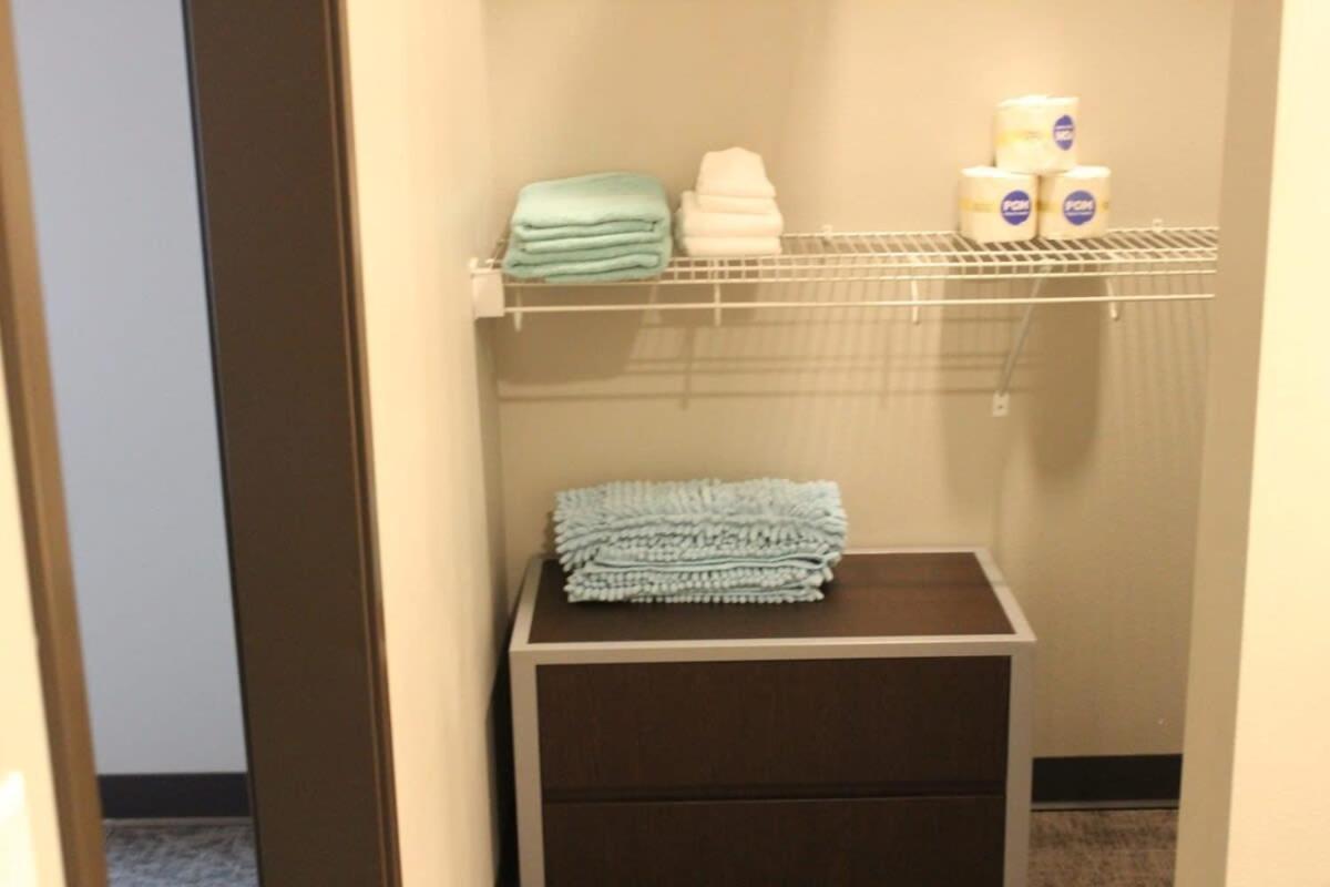 Spacious 2Br Suite Plus Patio Near Iowa State Ames Bagian luar foto